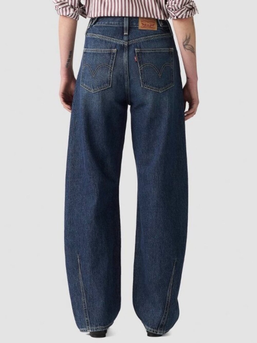 Levi's Cinch Barrel Jeans, Size 24